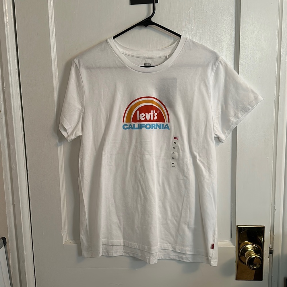 Levi’s XL Graphic Shirt